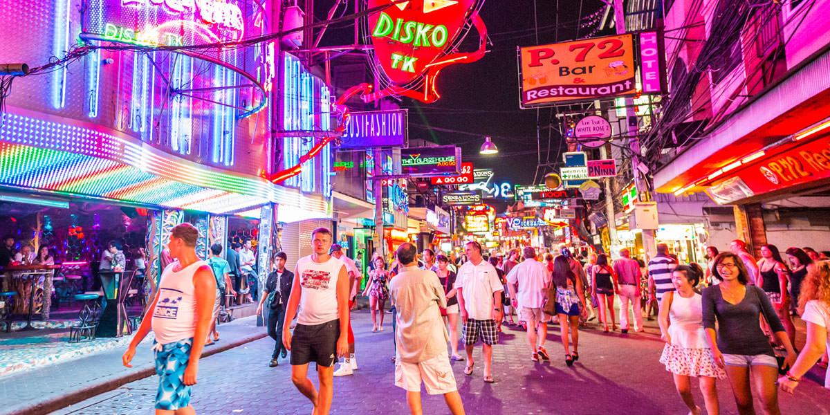 walking-street-pattaya-nightlife
